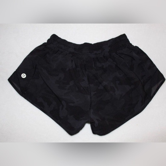 Hotty Hot Low-Rise Lined Short 2.5” - Picture 2 of 4